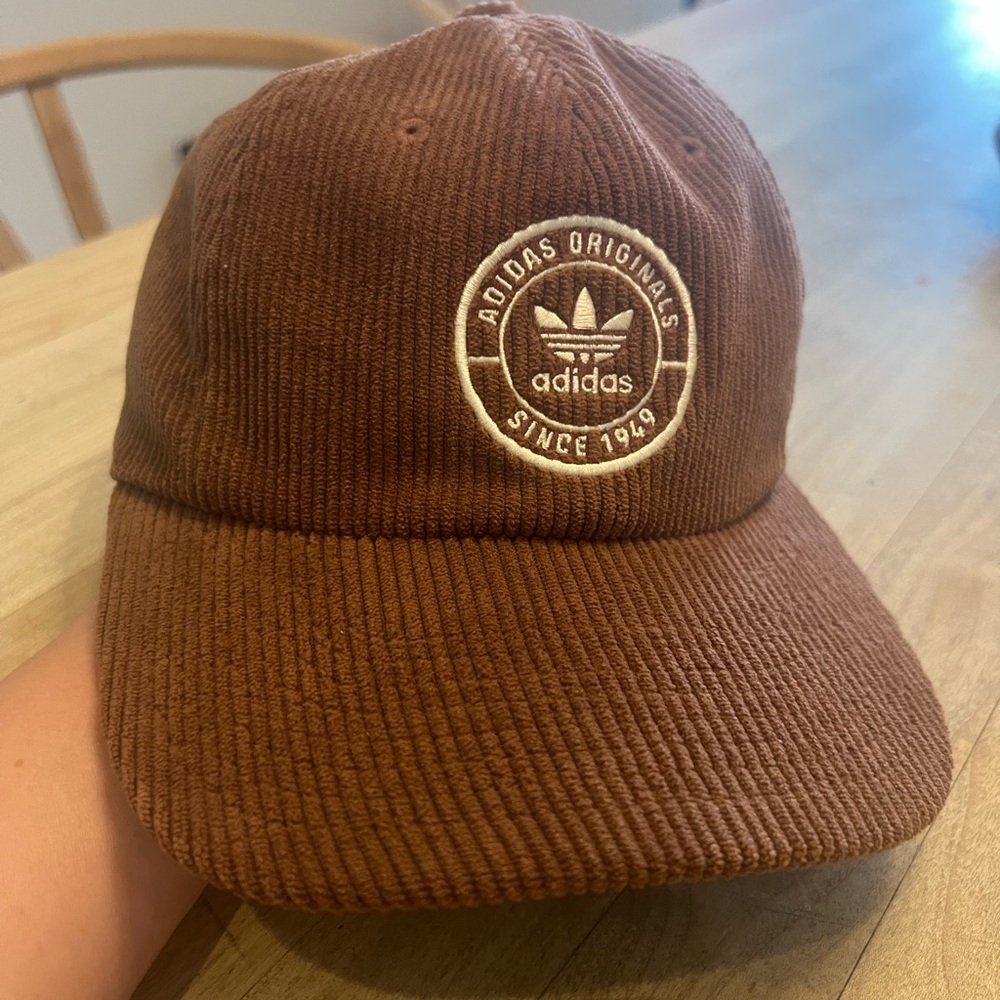 🤎Adidas🤎 Originals Corduroy Brown Hat - Picture 5 of 7